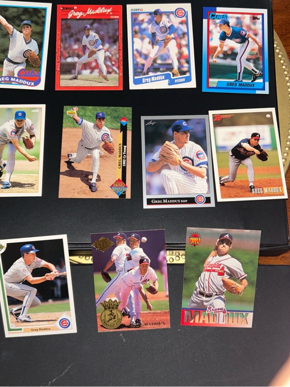 Greg Maddux Baseball Trading Cards - Chicago Cubs (Blue, White)
